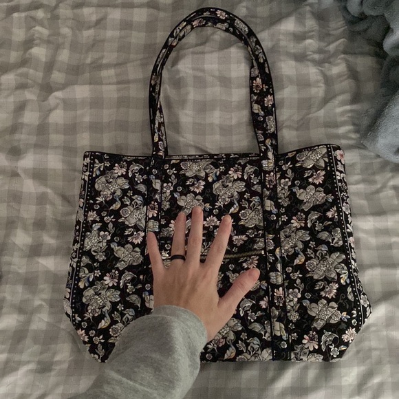 Vera Bradley tote NWOT - Picture 3 of 4